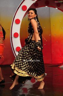 Hansika Motwani feet photo thumbnail