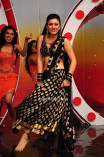Hansika Motwani feet photo thumbnail