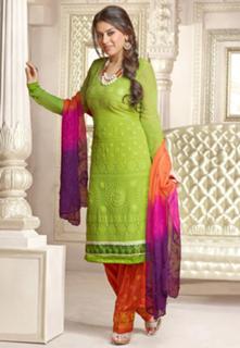 Hansika Motwani feet photo thumbnail