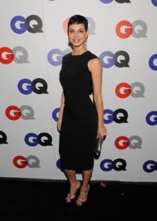 Morena Baccarin feet photo thumbnail