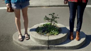Grace Helbig feet photo thumbnail