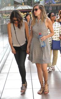 Nikki Reed feet photo thumbnail