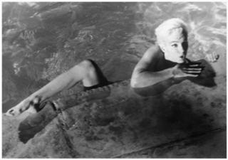 Marilyn Monroe feet photo thumbnail