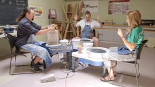 Grace Helbig feet photo thumbnail