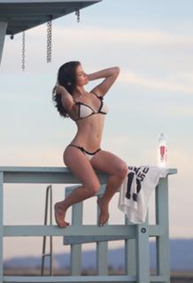 Amanda Cerny feet photo thumbnail