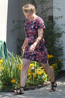 Kristen Bell feet photo thumbnail