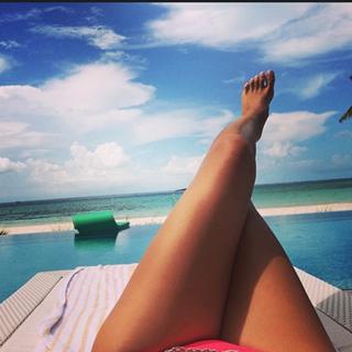 Irina Shayk feet photo thumbnail