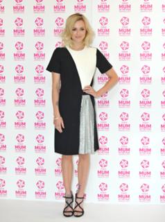 Fearne Cotton feet photo thumbnail