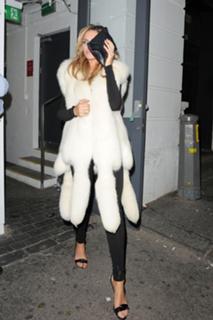Abbey Clancy feet photo thumbnail