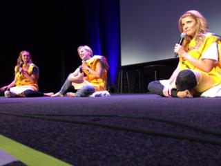 Grace Helbig feet photo thumbnail