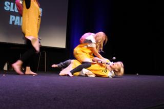 Grace Helbig feet photo thumbnail