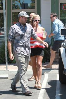 Britney Spears feet photo thumbnail