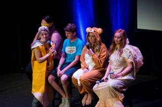 Grace Helbig feet photo thumbnail