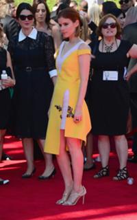 Kate Mara feet photo thumbnail