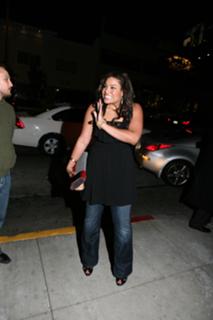Jordin Sparks feet photo thumbnail