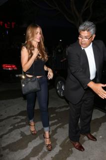 Sofía Vergara feet photo thumbnail