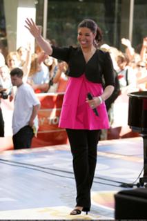 Jordin Sparks feet photo thumbnail