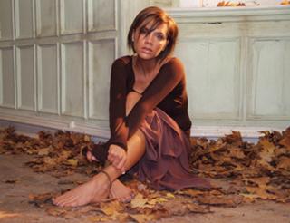 Victoria Beckham feet photo thumbnail