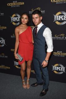 Olivia Culpo feet photo thumbnail