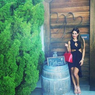 Nikki Garcia feet photo thumbnail
