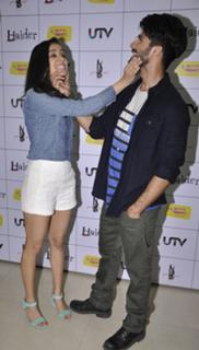Shraddha Kapoor feet photo thumbnail
