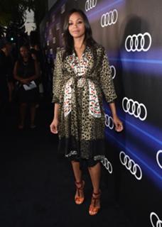 Zoe Saldana feet photo thumbnail