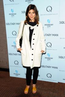 Jamie-Lynn Sigler feet photo thumbnail