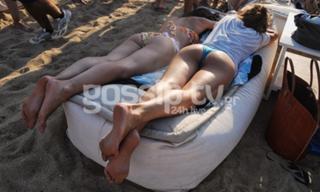 Athina Oikonomakou feet photo thumbnail