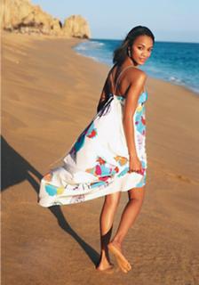 Zoe Saldana feet photo thumbnail