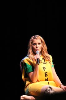 Grace Helbig feet photo thumbnail