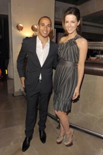 Kate Beckinsale feet photo thumbnail