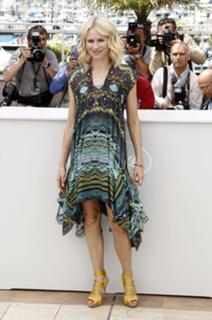 Naomi Watts feet photo thumbnail