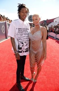 Amber Rose feet photo thumbnail