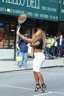 Serena Williams feet photo thumbnail
