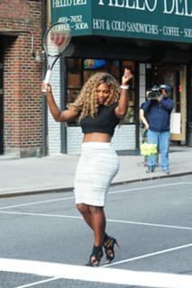 Serena Williams feet photo thumbnail