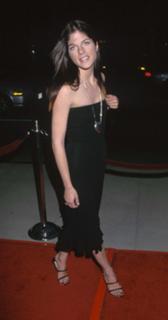 Selma Blair feet photo thumbnail