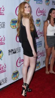 Katherine McNamara feet photo thumbnail