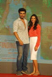 Deepika Padukone feet photo thumbnail