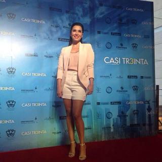 Laura González feet photo thumbnail