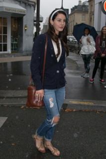 Lana Del Rey feet photo thumbnail