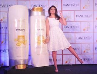 Parineeti Chopra feet photo thumbnail