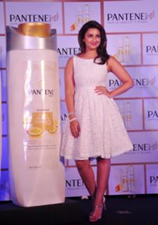 Parineeti Chopra feet photo thumbnail