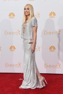 Gwen Stefani feet photo thumbnail