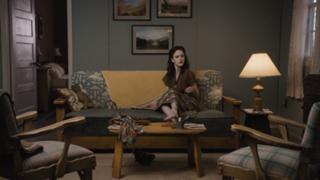 Rachel Brosnahan feet photo thumbnail
