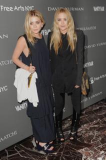 Ashley Olsen feet photo thumbnail