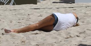 Nina Agdal feet photo thumbnail