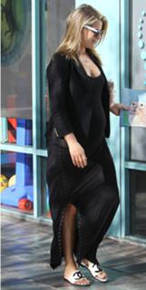 Ali Larter feet photo thumbnail