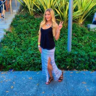 Justine Ezarik feet photo thumbnail