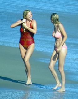 Kesha feet photo thumbnail