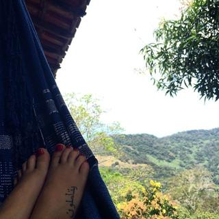 Giovanna Lancellotti feet photo thumbnail